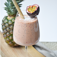 Tropisk Hormon Balans Smoothie med ananas och mango - KIANO's Hälsoblandning